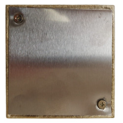 Tapa simple para piso 15x15 - Acero con marco bronce