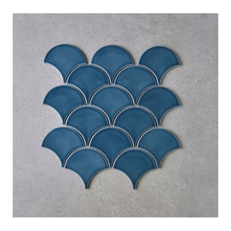 Fika Fishscale Fan Shape Blue 25.9x27.3cm - 0924 - X unidad